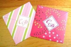 Tarjetas de boda en papeles decorados